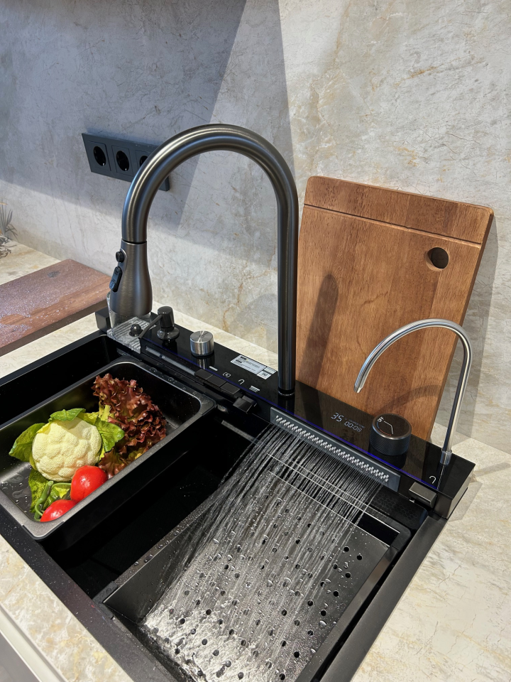The Sink 2024 7 Fonksiyonlu  Ultra Teknolojik Eviye Seti