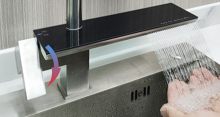 The Sink Aylux Şelale Akışlı Spiralli Siyah 4 Fonksiyonlu Eviye Bataryası