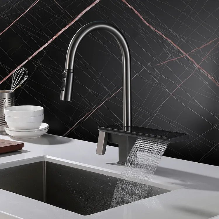 The Sink Aylux Şelale Akışlı Spiralli Siyah-Krom 4 Fonksiyonlu Eviye Bataryası